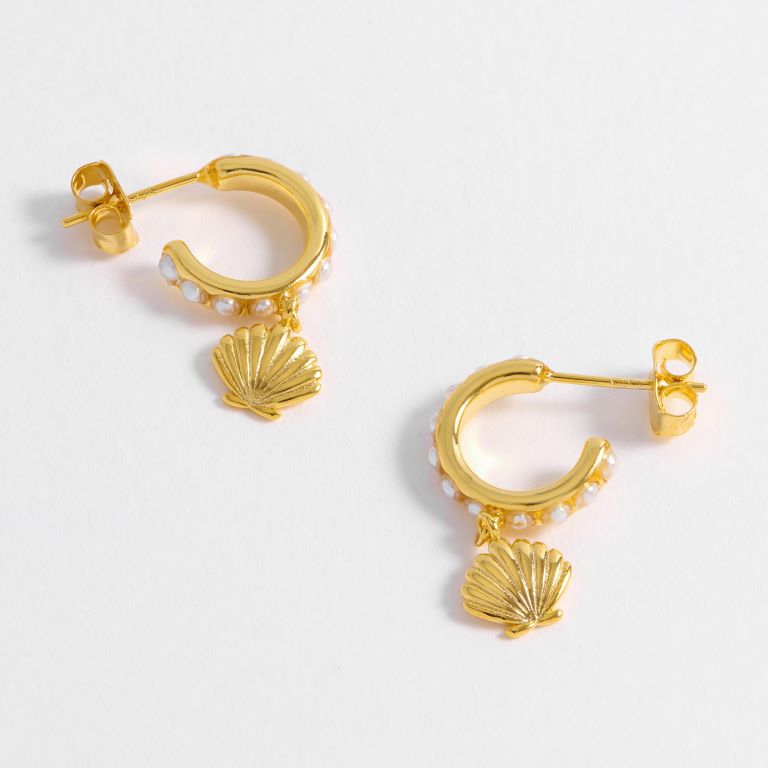 Scallop Charm And Pearl Hoop Earrings - Gold Plated