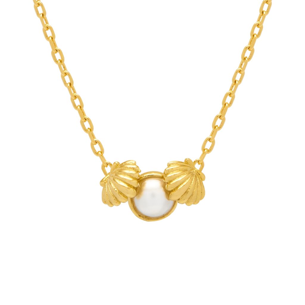 Pearl And Scallop Necklace - Gold Plated