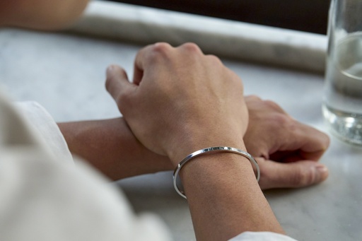 [BLB6797S] 4Mm Fine Bangle